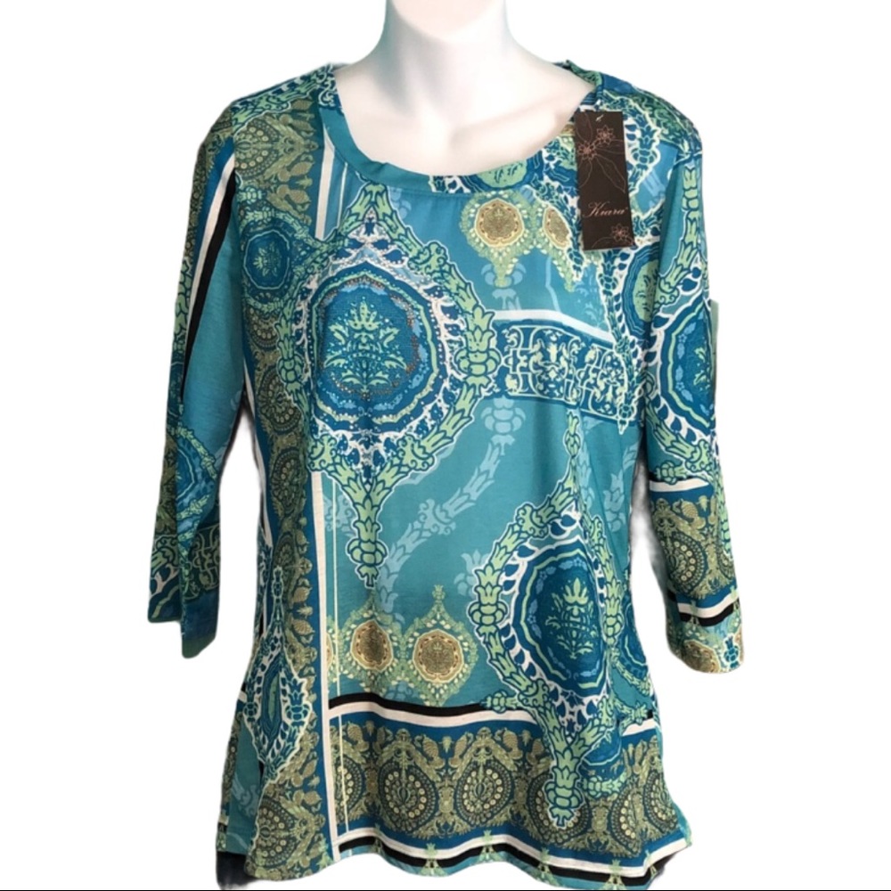 Kiara 3/4 Sleeve Scoop Neck Medallion Top NEW